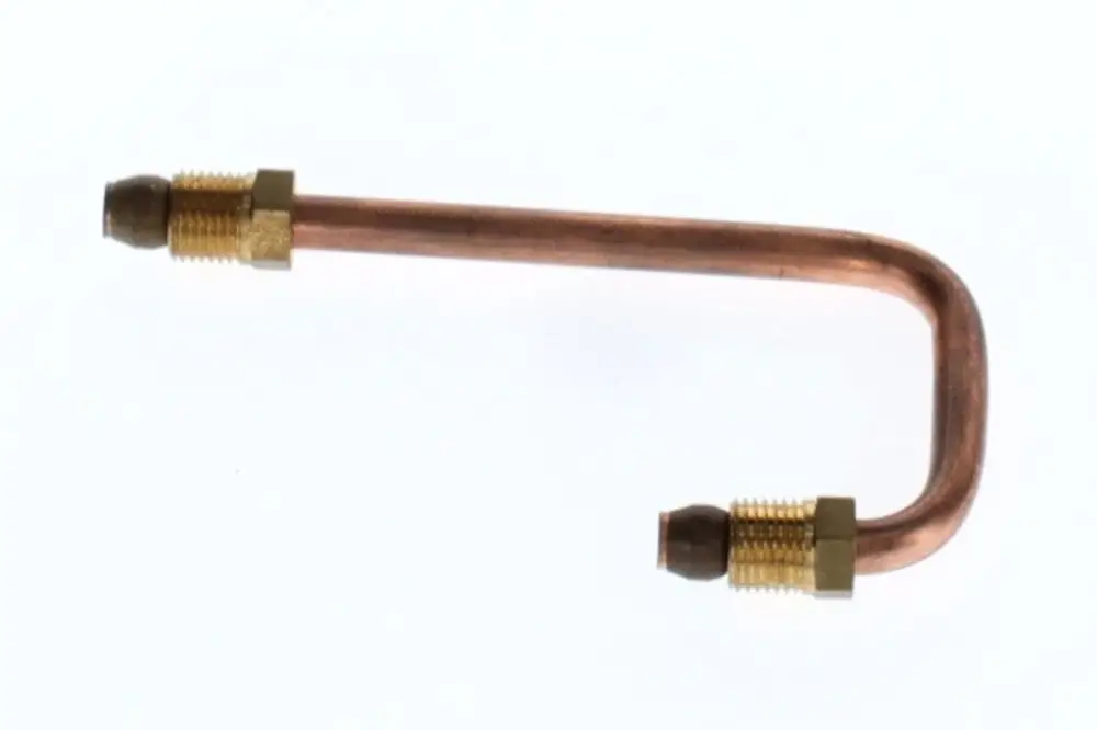 Kupferrohr mit zwei Gewindeanschlüssen, typischerweise verwendet in Heizungs- oder Kühlsystemen, markiert mit dem Logo von Bosch.